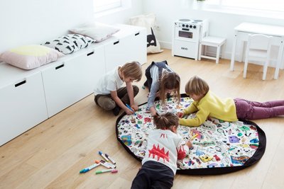 Opbergzak en Speeltapijt in OMY Colour Your Bag - Play and Go