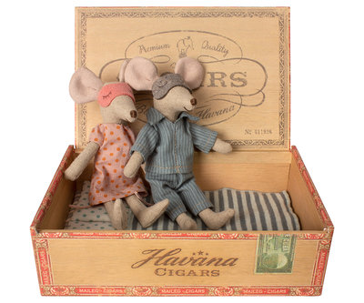 Mama & papa muis in een sigaardoosje - Maileg