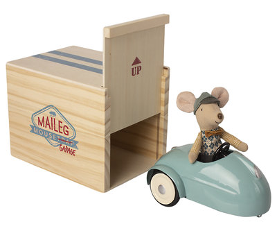 Muis met auto en garage - Maileg